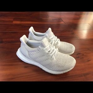 Cream/white women’s ultra boost
